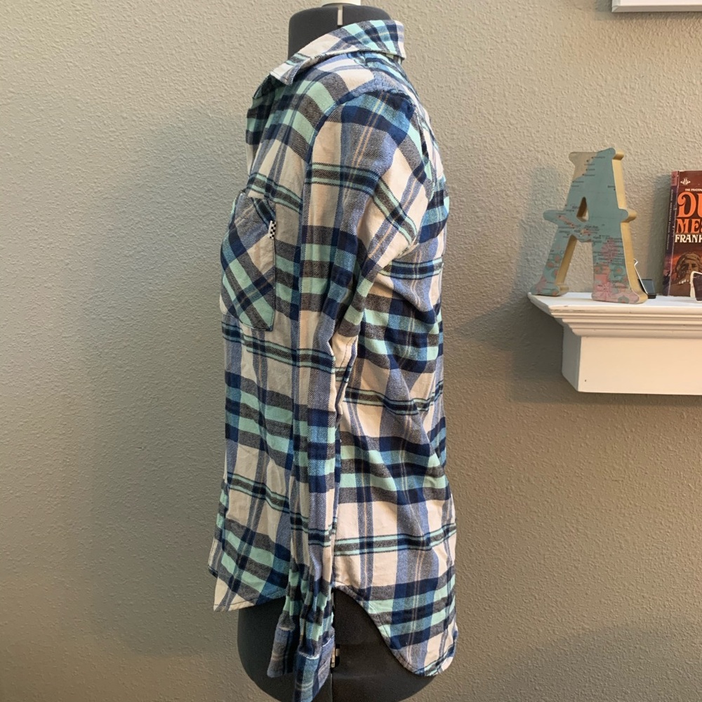 Vans plaid blue white button up long sleeve shirt - Picture 2 of 7